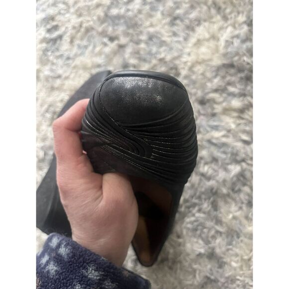 Earthies Shoes Womens 8.5 B Vanya Pewter Ballet Flat Slip On Leather Casual - Picture 5 of 8